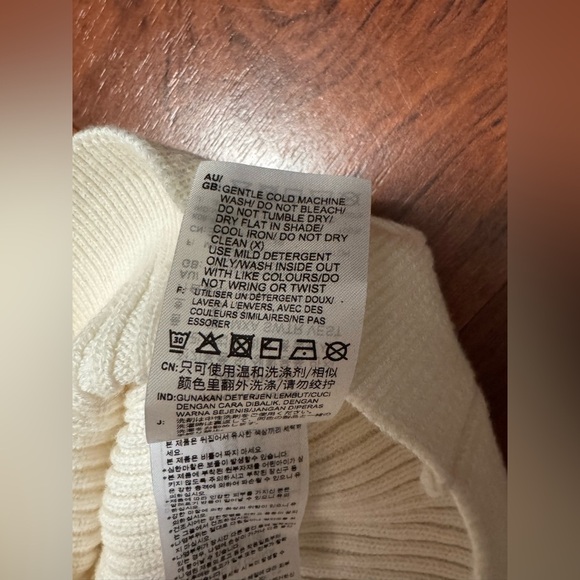 Adidas x Maxallure White Sweater Vest - Picture 12 of 13